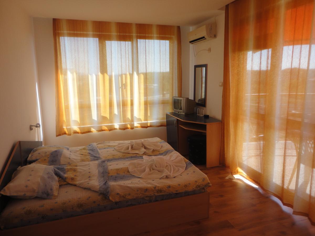 Hotel Kalina 프리모르스코 외부 사진